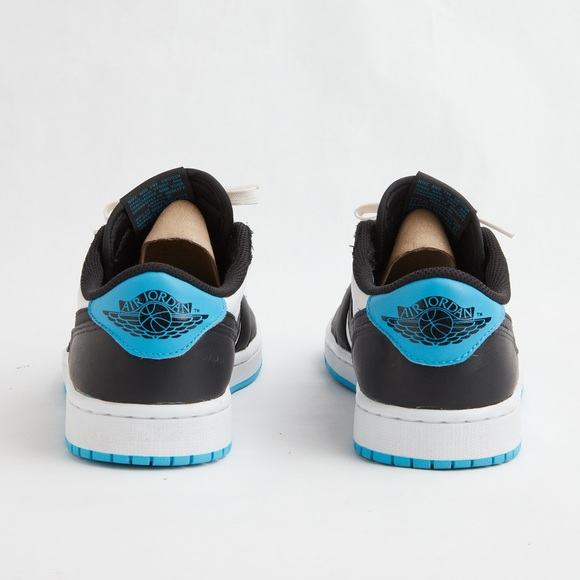Nike Air Jordan 1 Retro Low OG - Picture 9 of 10